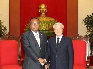 Party leader welcomes top Myanmar legislator  - ảnh 1